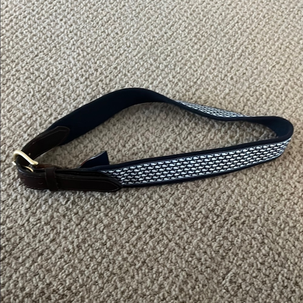 Stylish Blue and White Patterned Belt